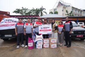 Pertamina Patra Niaga Kembali Salurkan Bantuan Untuk Masyarakat Terdampak Bencana Banjir Bandang di Kota Padang