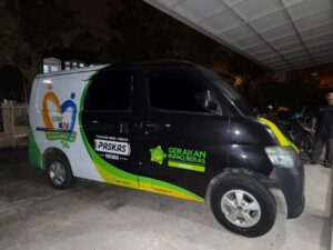 KAI Sumut Perkuat Fasilitas Sosial dan Rumah Ibadah Warga Sekitar Jalur Rel, Serahkan Ambulans dan Kursi Sekolah